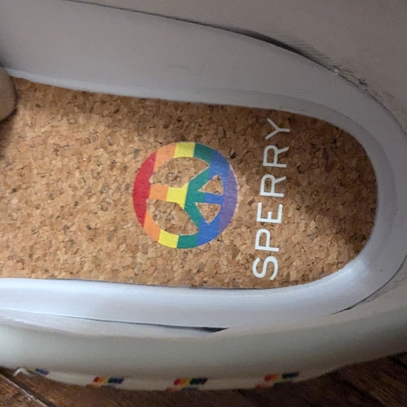 Sperry White Rainbow Boat Shoes, Exclusive Pride Edition unisex 10.5 M 12 W NIB - Picture 8 of 15